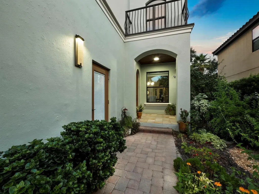 1884 Grove Street Sarasota FL 34239