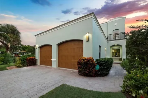 1884 Grove Street Sarasota FL 34239