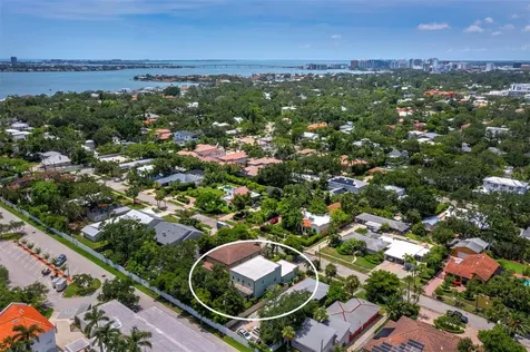1884 Grove Street Sarasota FL 34239