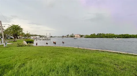 7635 Pier Road Port Richey FL 34668