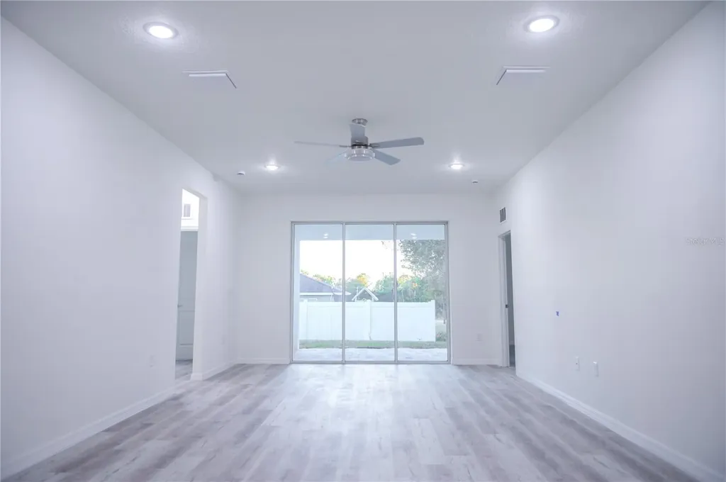 10034 N Darwin Way Citrus Springs FL 34434