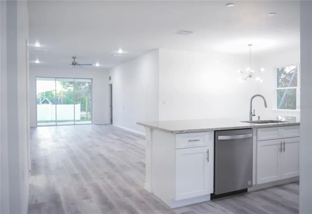 10034 N Darwin Way Citrus Springs FL 34434