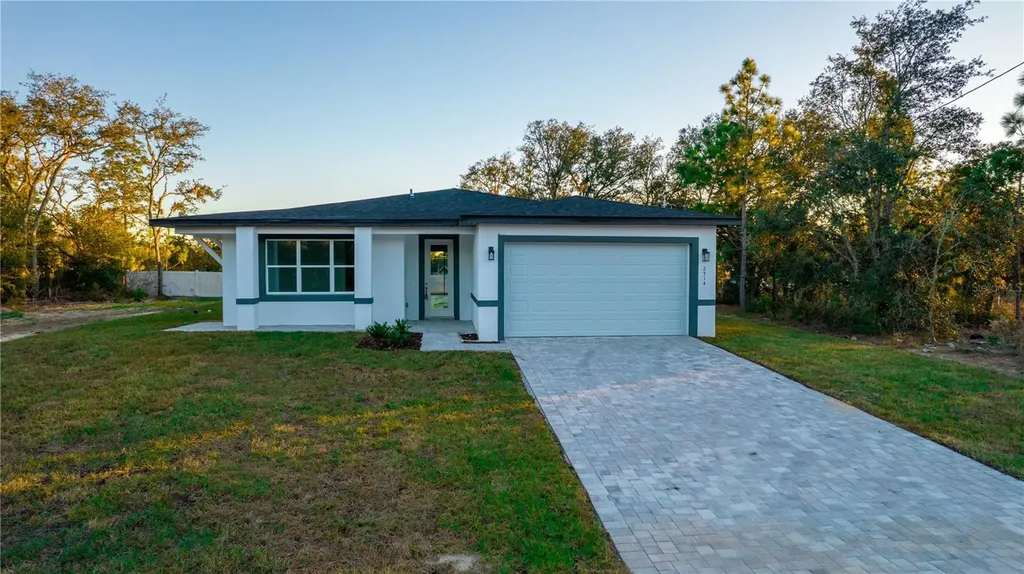 10034 N Darwin Way Citrus Springs FL 34434