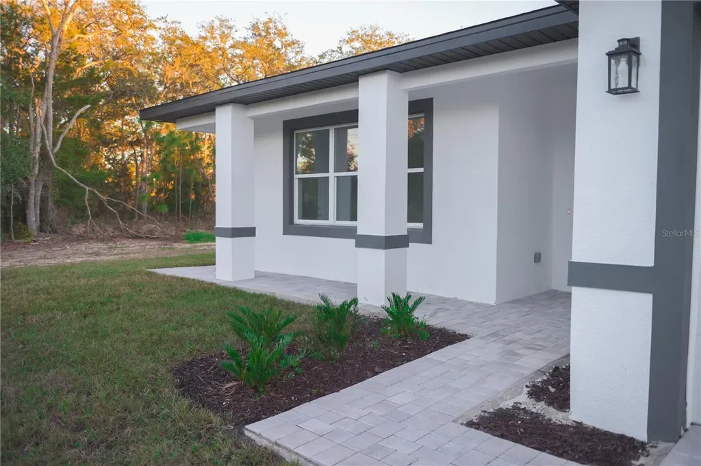 10034 N Darwin Way Citrus Springs FL 34434