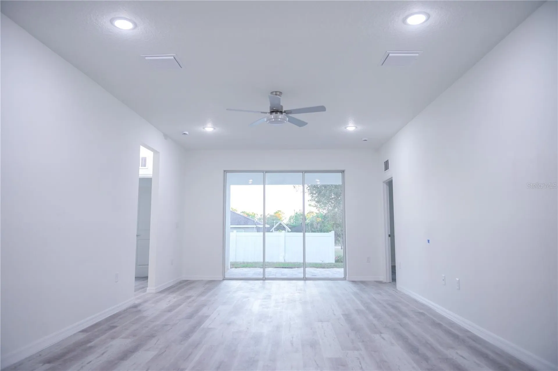 10034 N Darwin Way Citrus Springs FL 34434