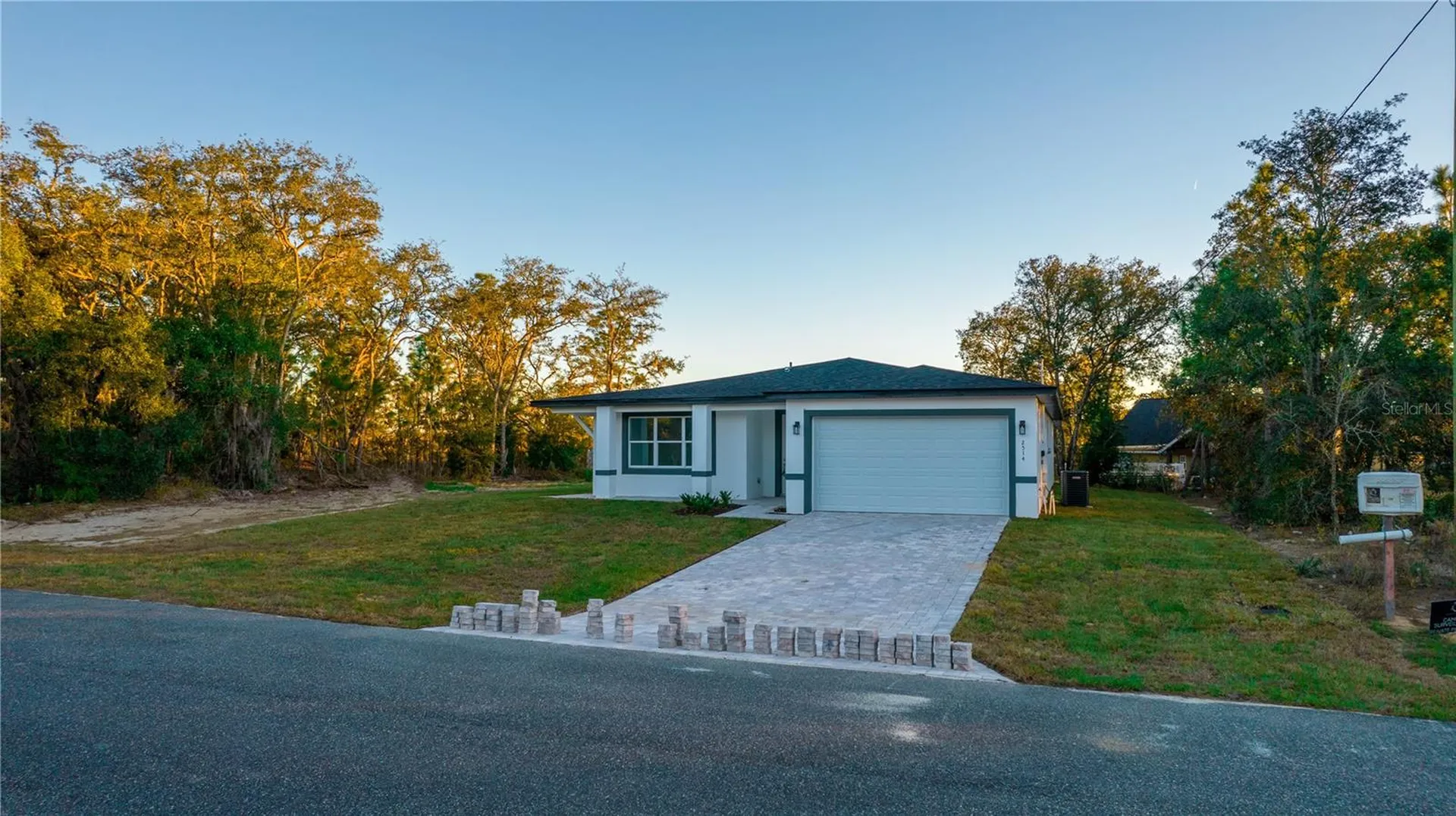 10034 N Darwin Way Citrus Springs FL 34434