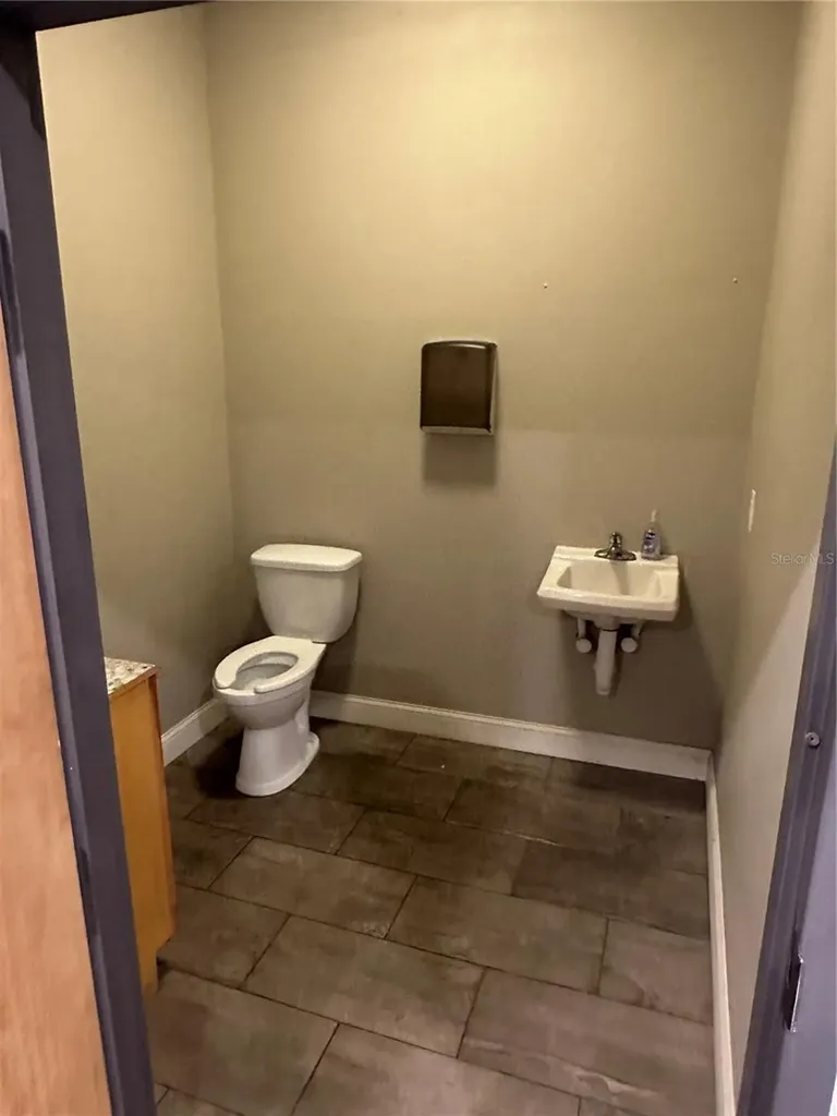 1721 Leesburg Commons Court Leesburg FL 34748