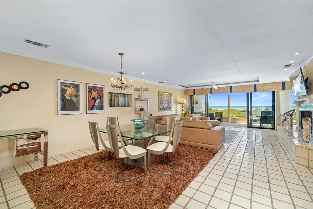 546A Beach Road Sarasota FL 34242