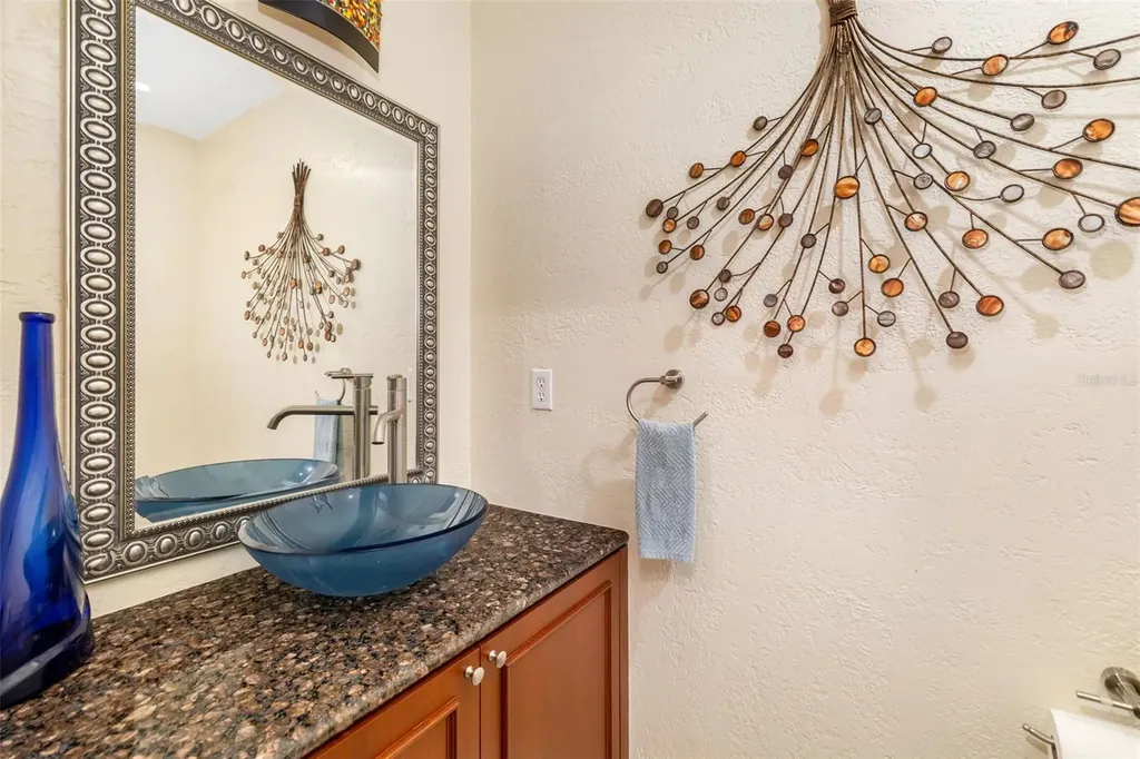 546A Beach Road Sarasota FL 34242