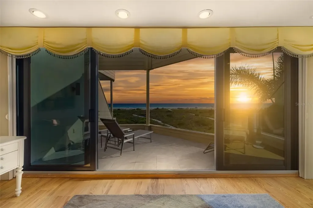 546A Beach Road Sarasota FL 34242