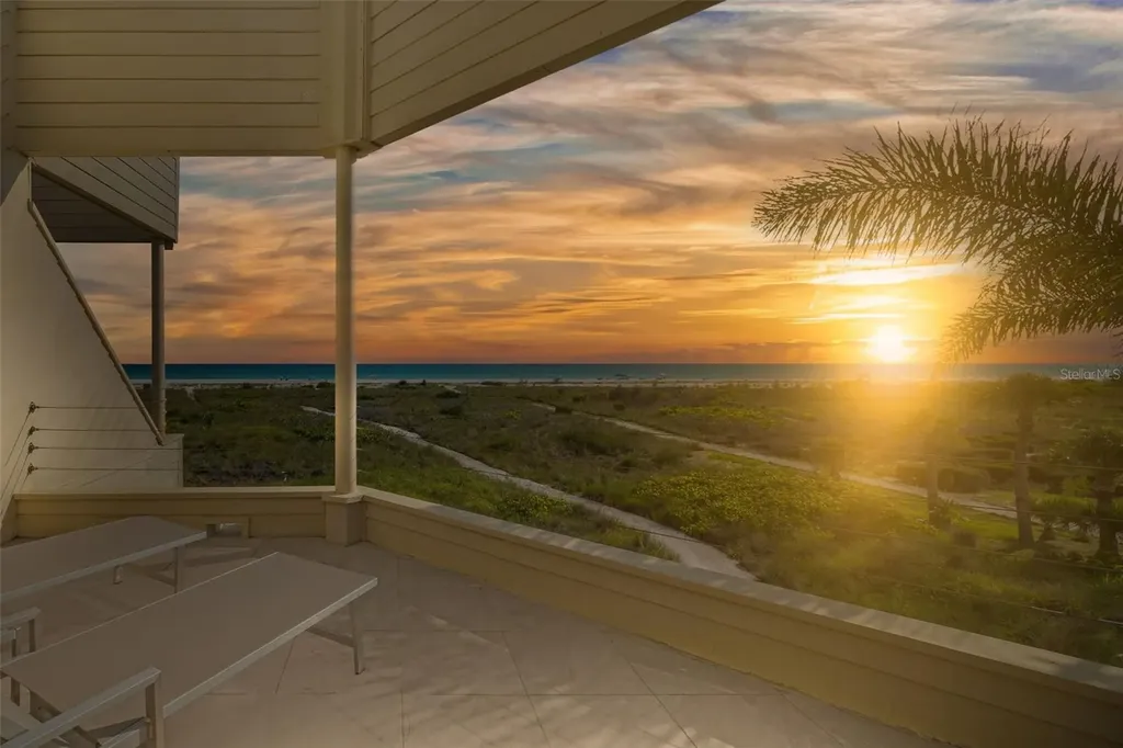 546A Beach Road Sarasota FL 34242