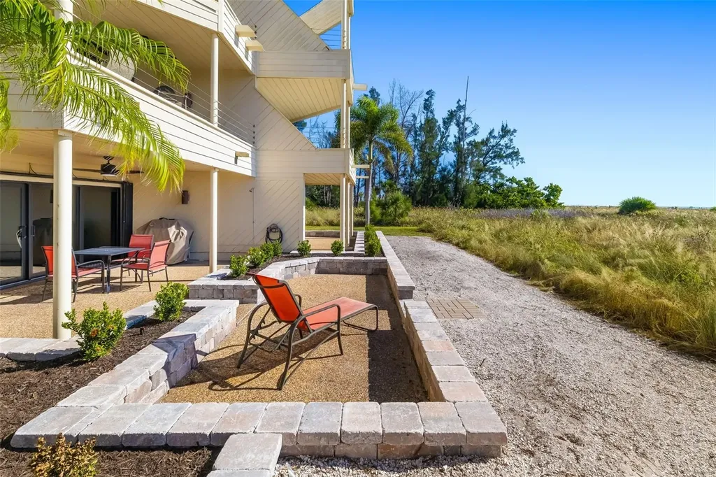 546A Beach Road Sarasota FL 34242