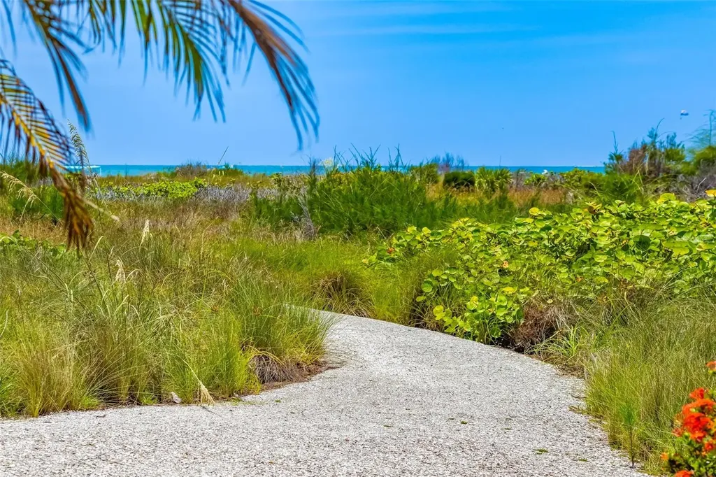 546A Beach Road Sarasota FL 34242