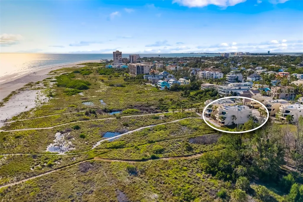 546A Beach Road Sarasota FL 34242