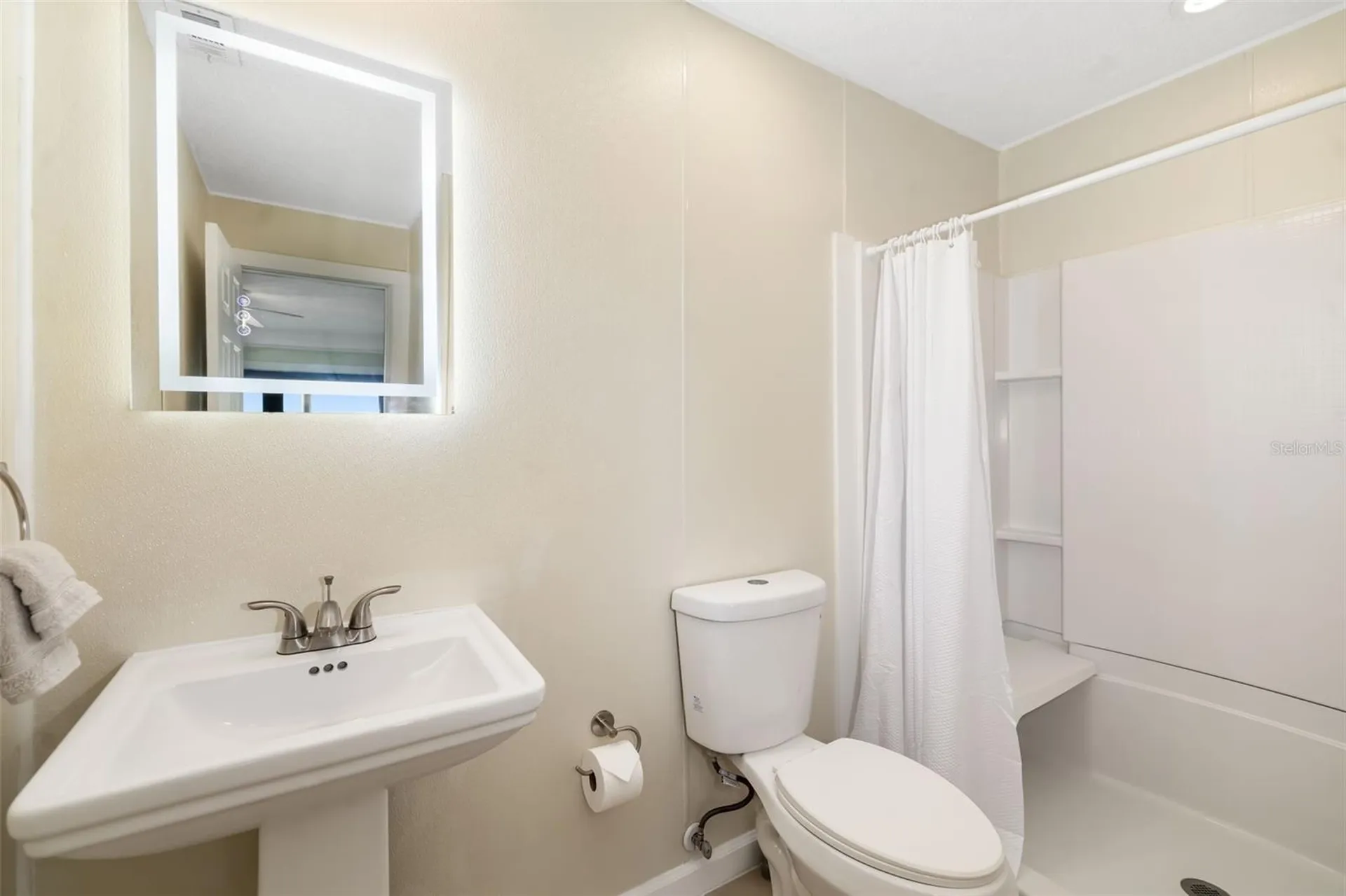 546A Beach Road Sarasota FL 34242