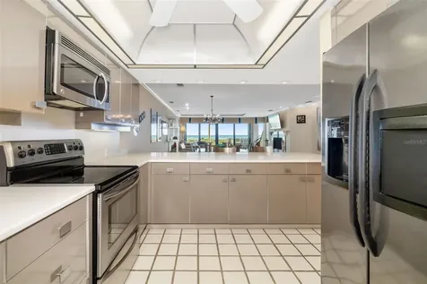 546A Beach Road Sarasota FL 34242