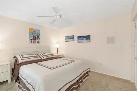 546A Beach Road Sarasota FL 34242