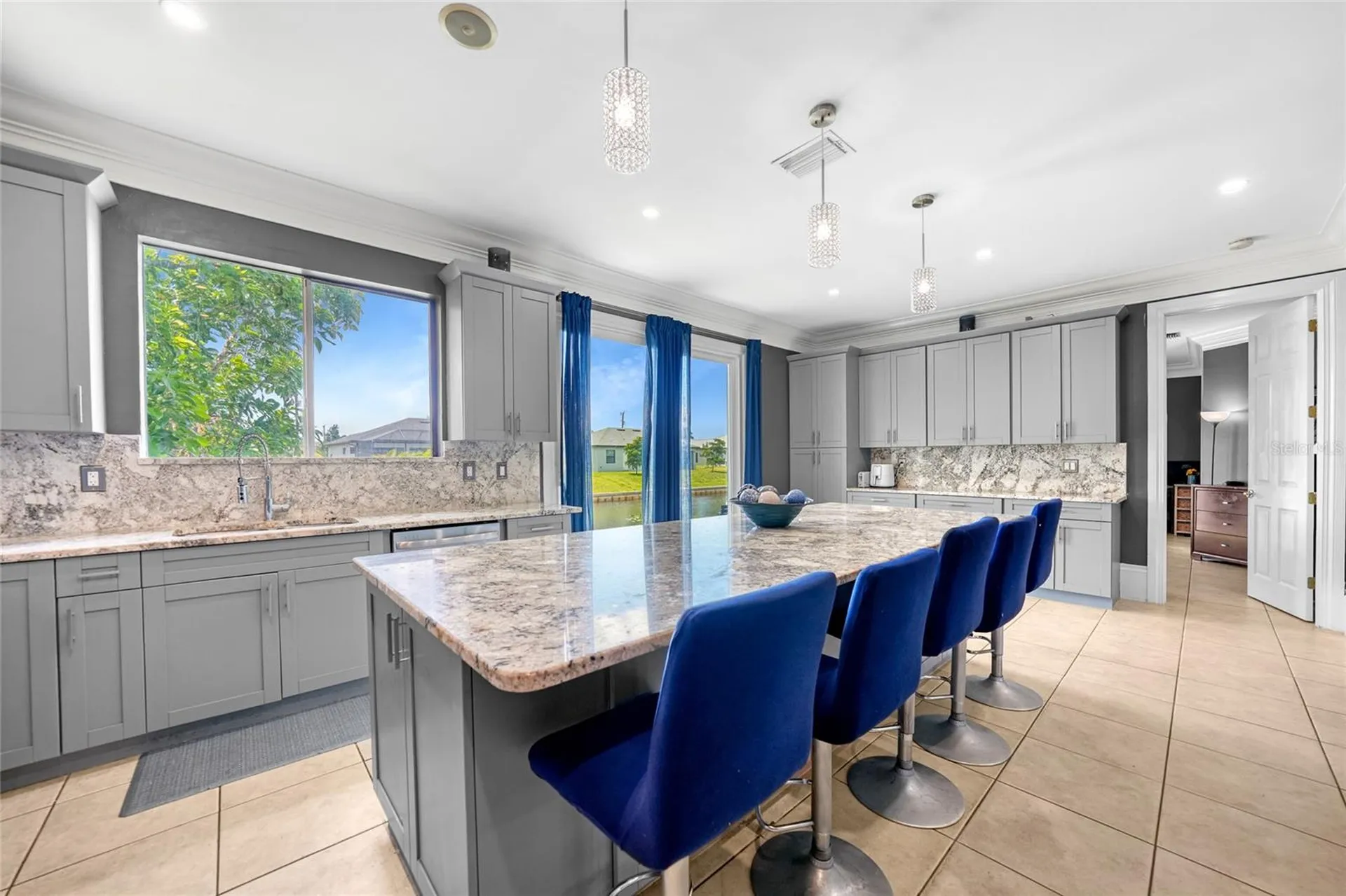 118 SW 21st Terrace Cape Coral FL 33991