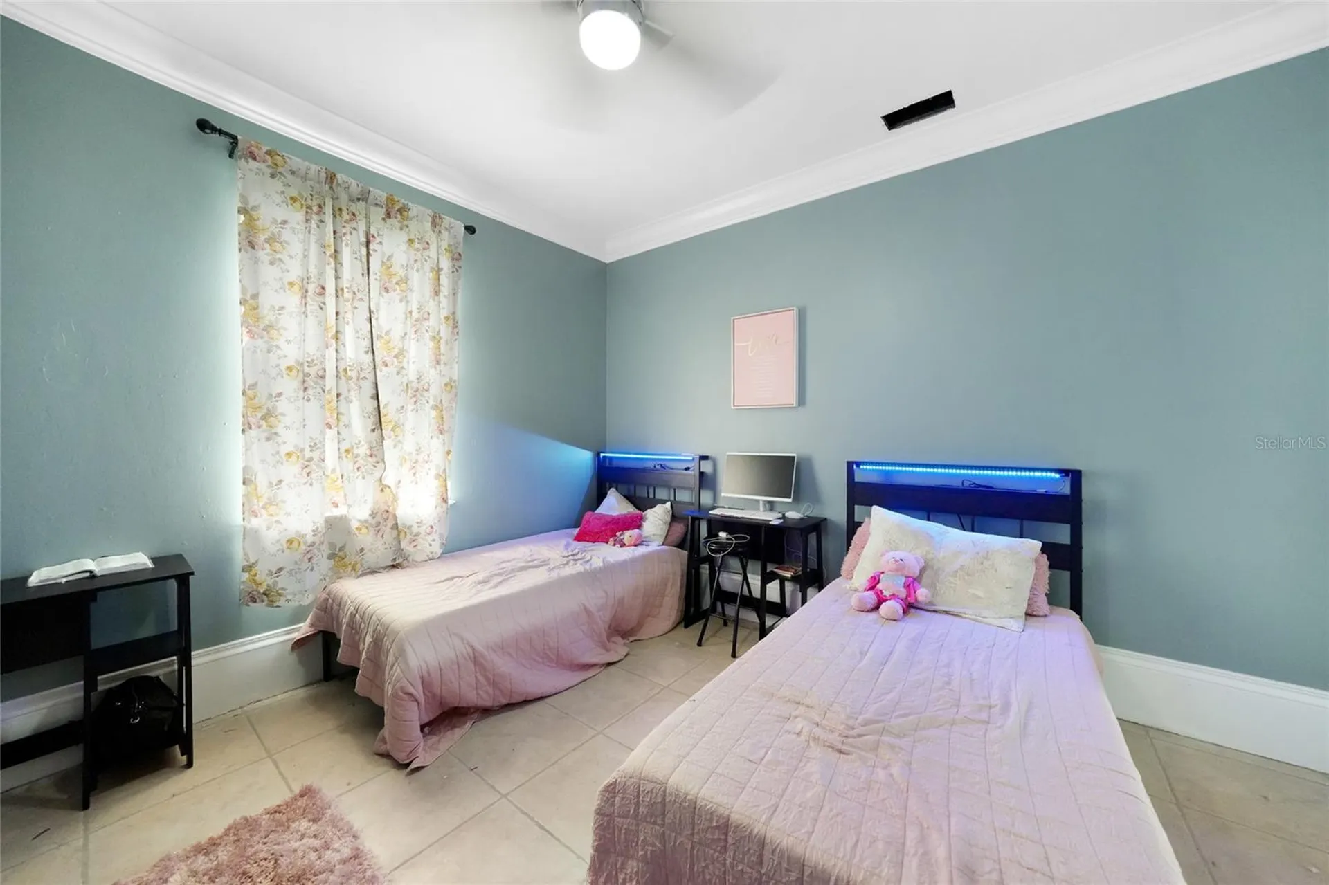 118 SW 21st Terrace Cape Coral FL 33991