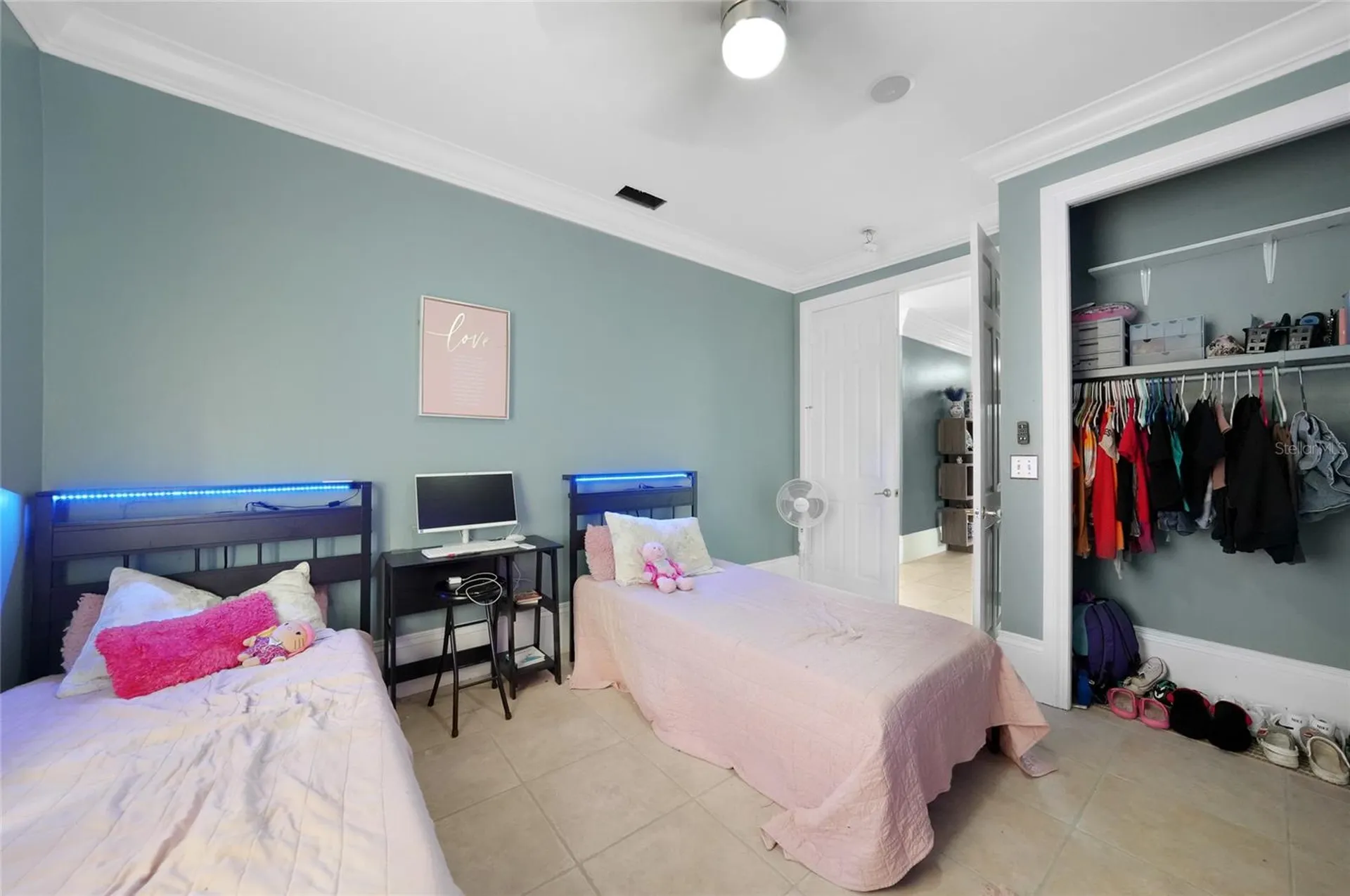 118 SW 21st Terrace Cape Coral FL 33991