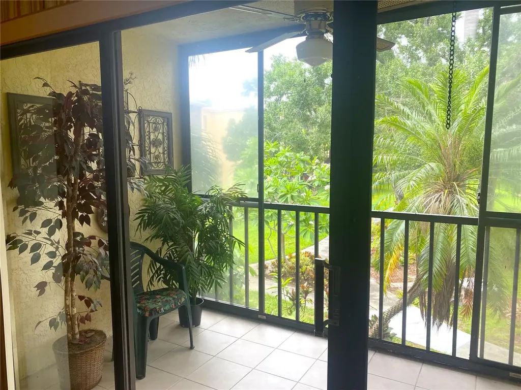 425 30th Avenue W Bradenton FL 34205