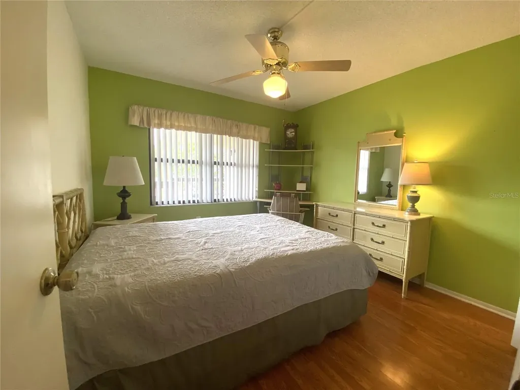 425 30th Avenue W Bradenton FL 34205