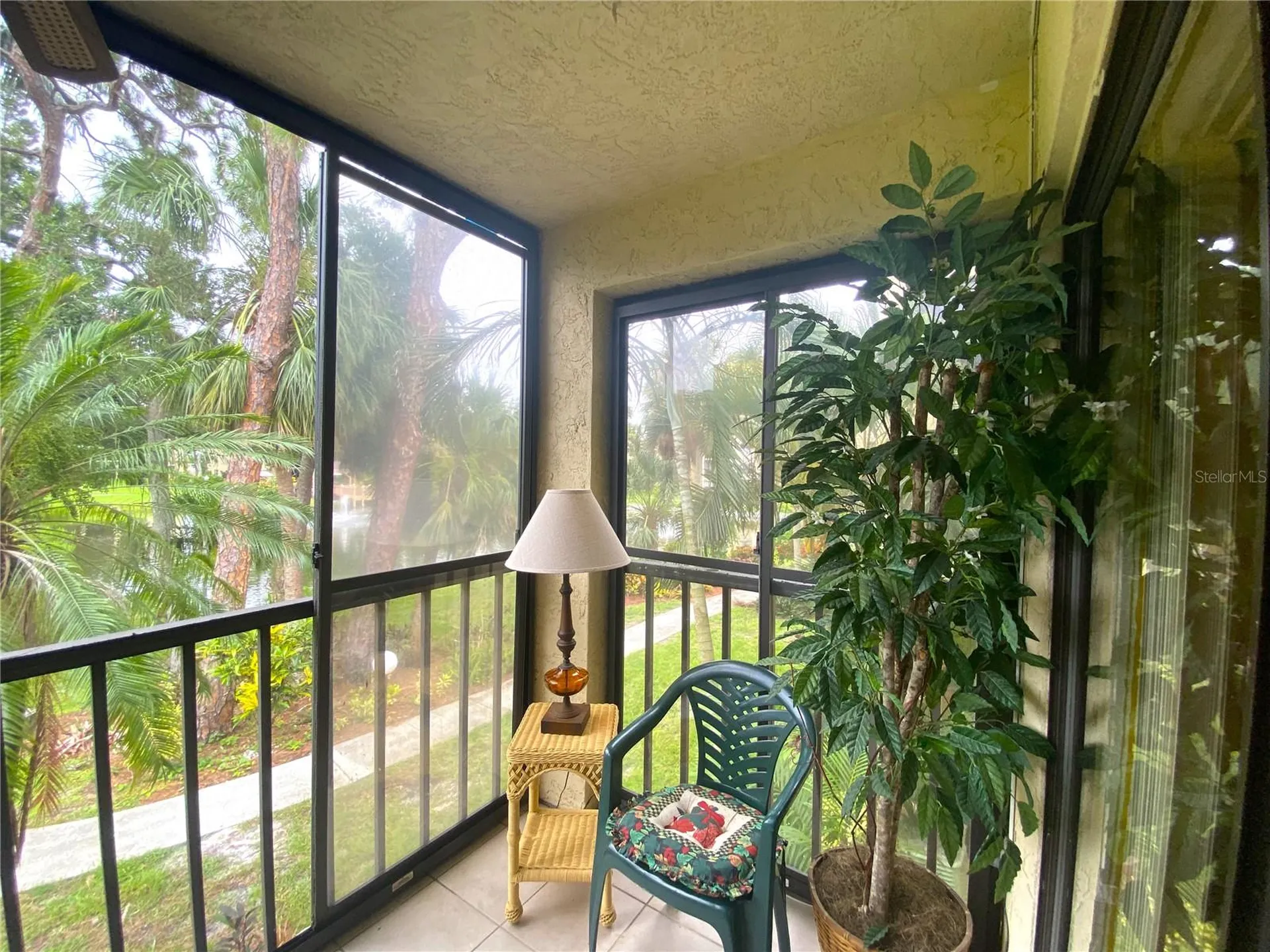 425 30th Avenue W Bradenton FL 34205