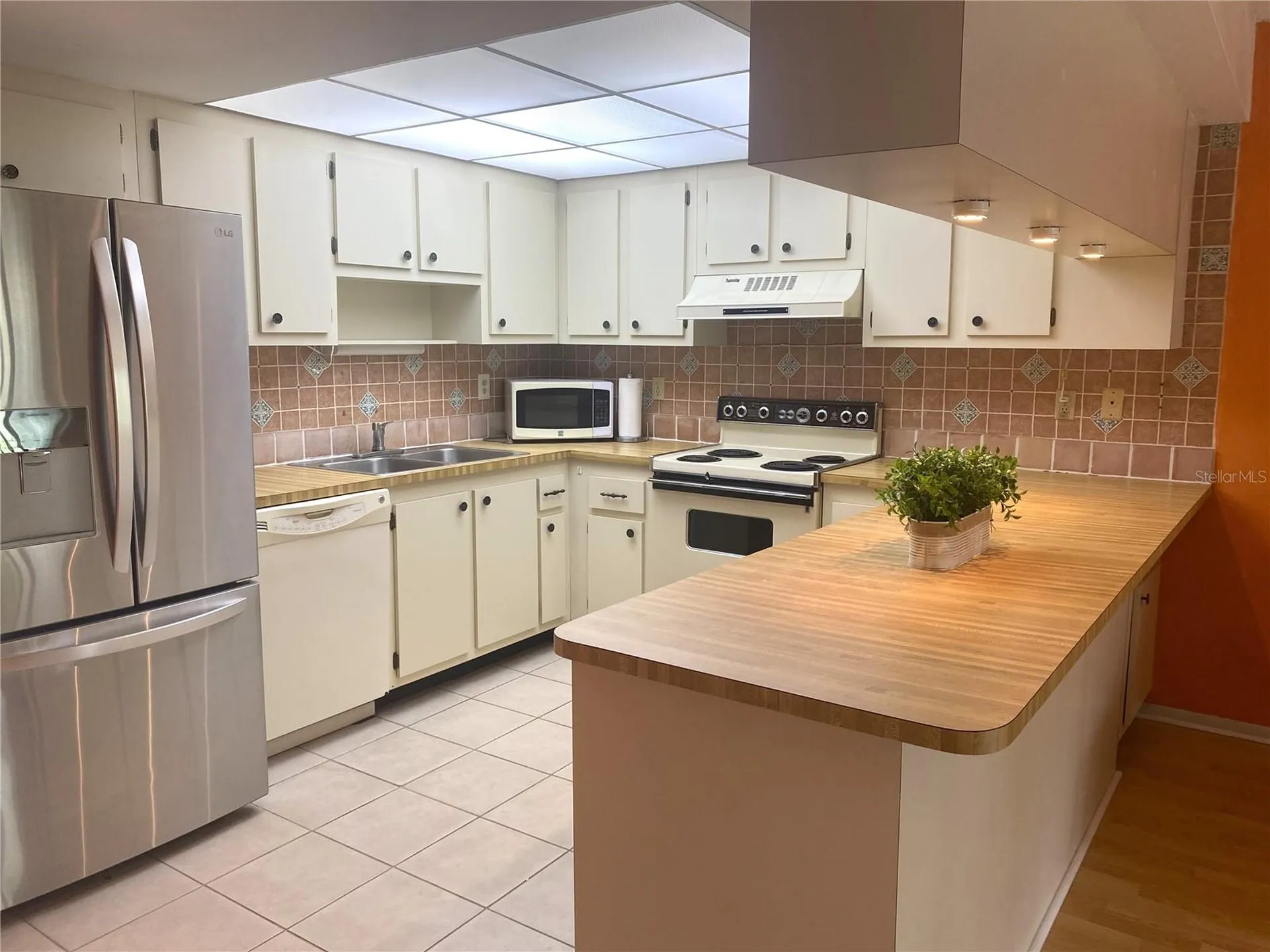 425 30th Avenue W Bradenton FL 34205