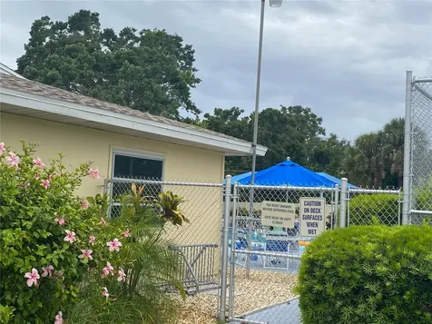 425 30th Avenue W Bradenton FL 34205