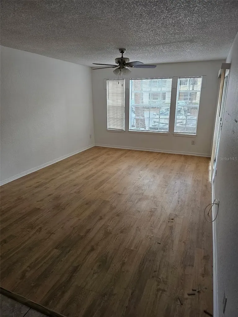 1023 S Hiawassee Road Orlando FL 32835