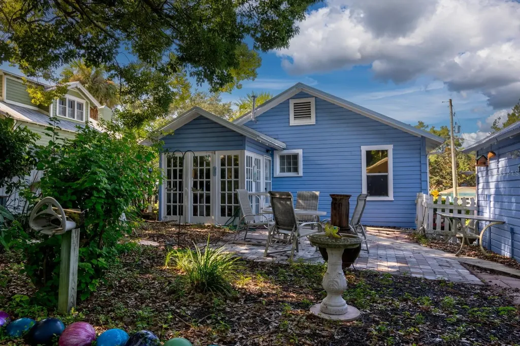 401 E 9th Avenue Mount Dora FL 32757