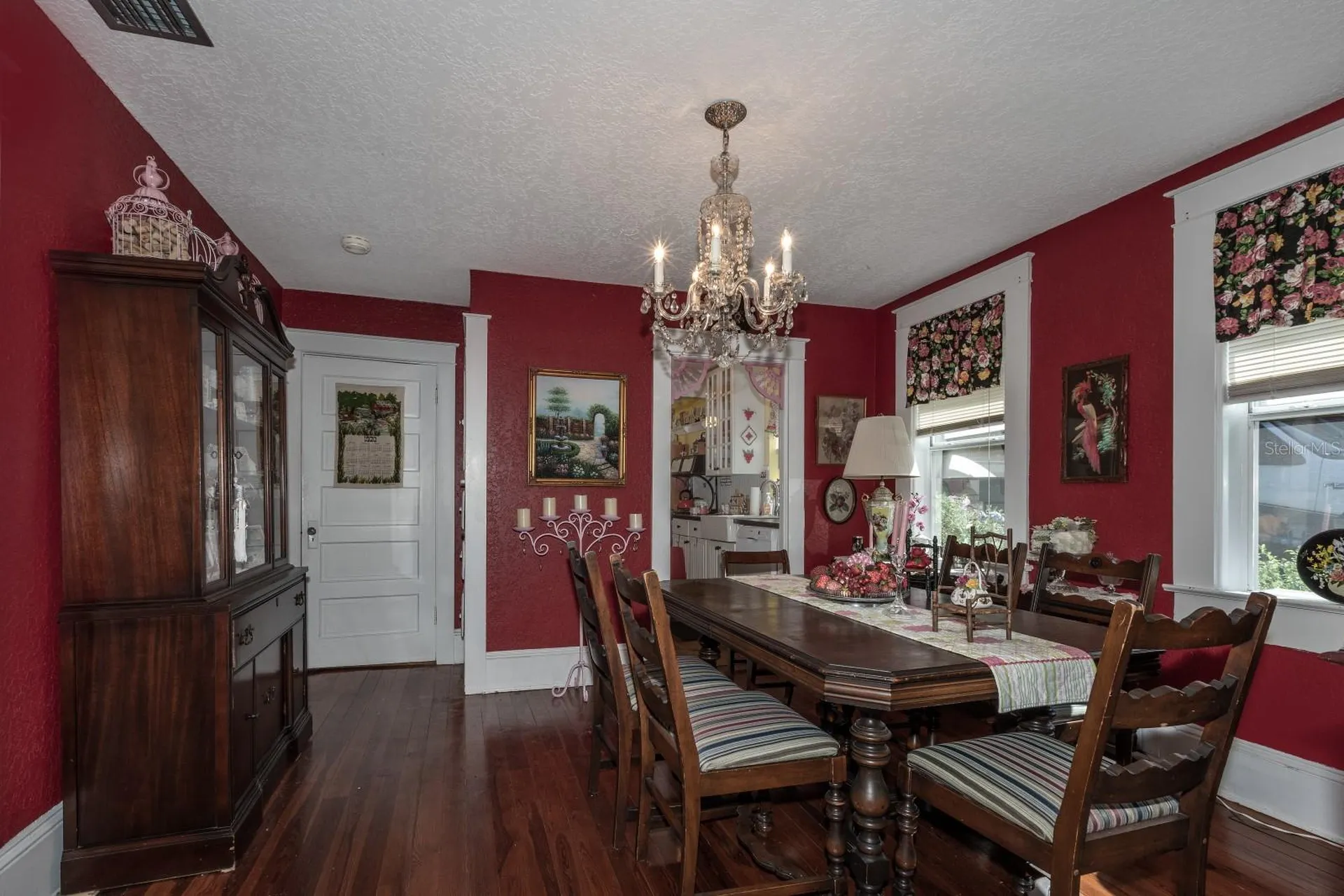401 E 9th Avenue Mount Dora FL 32757