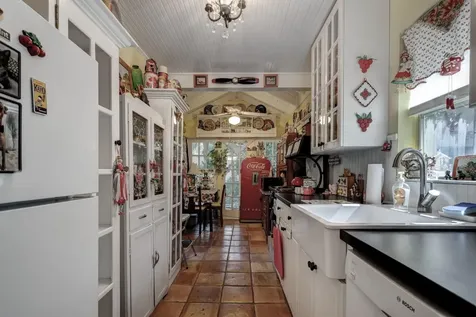 401 E 9th Avenue Mount Dora FL 32757