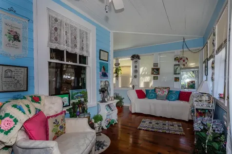 401 E 9th Avenue Mount Dora FL 32757