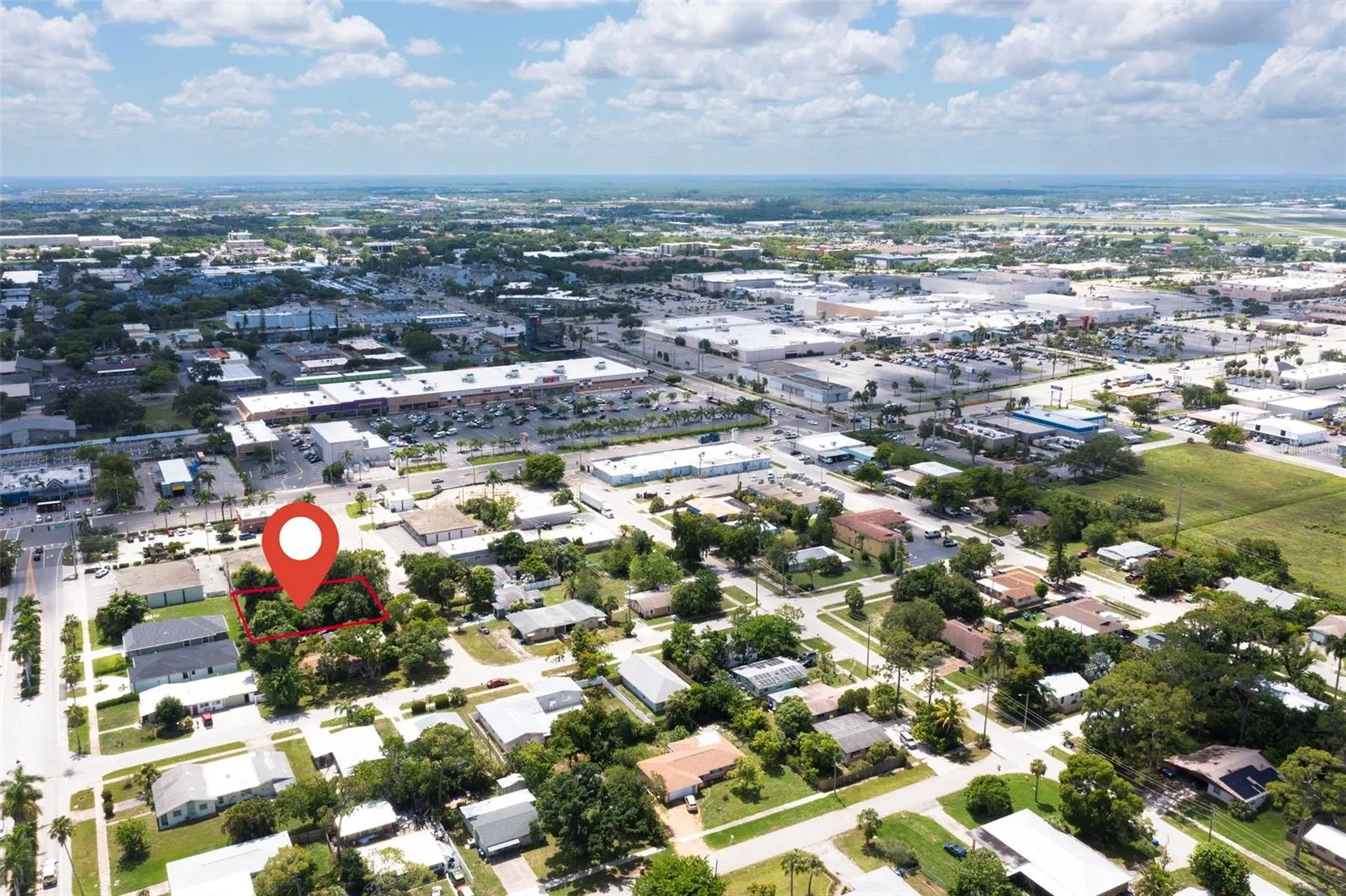 1925 Suwanee Avenue Fort Myers FL 33901