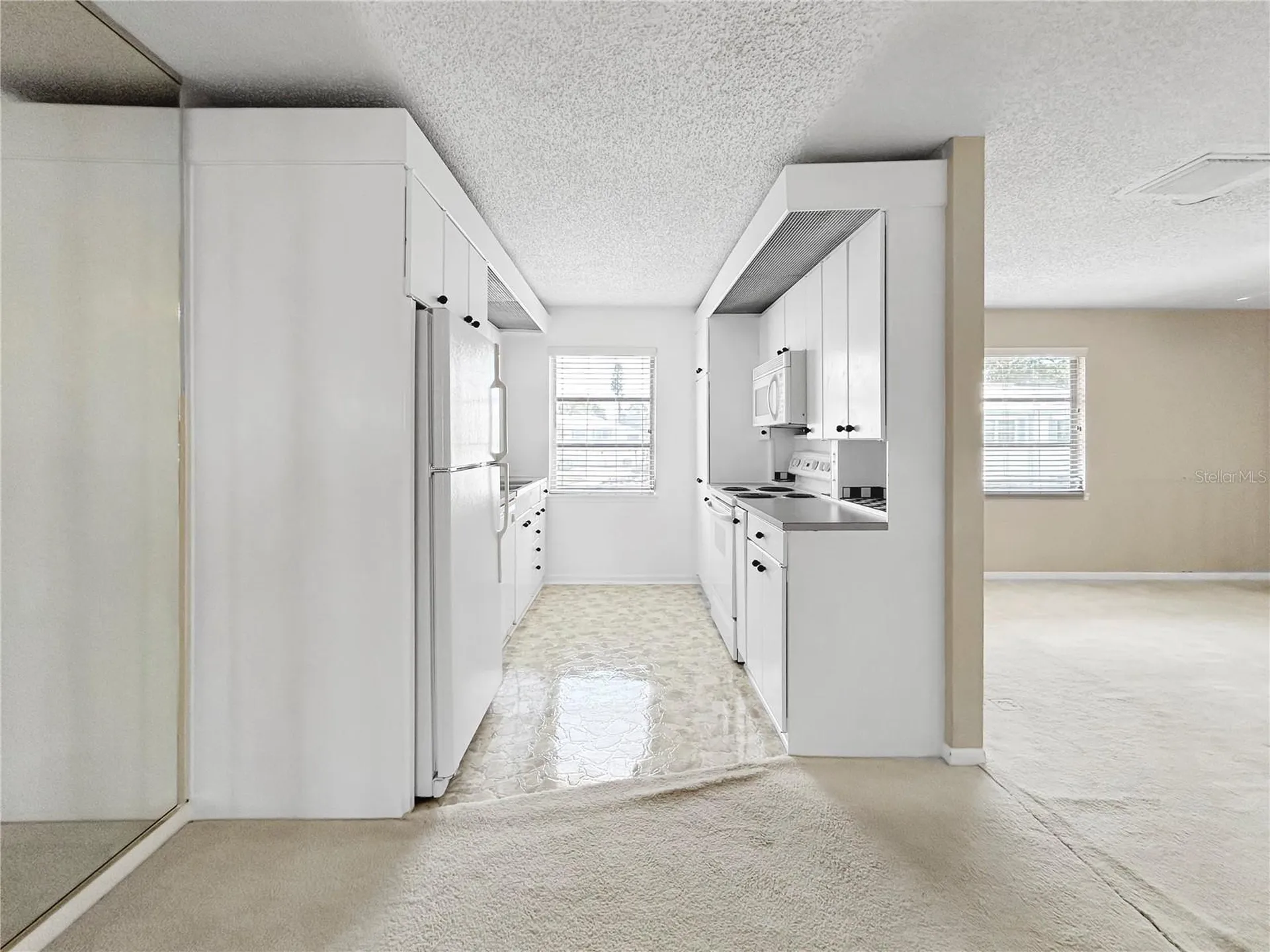 3265 40th Way S St Petersburg FL 33711