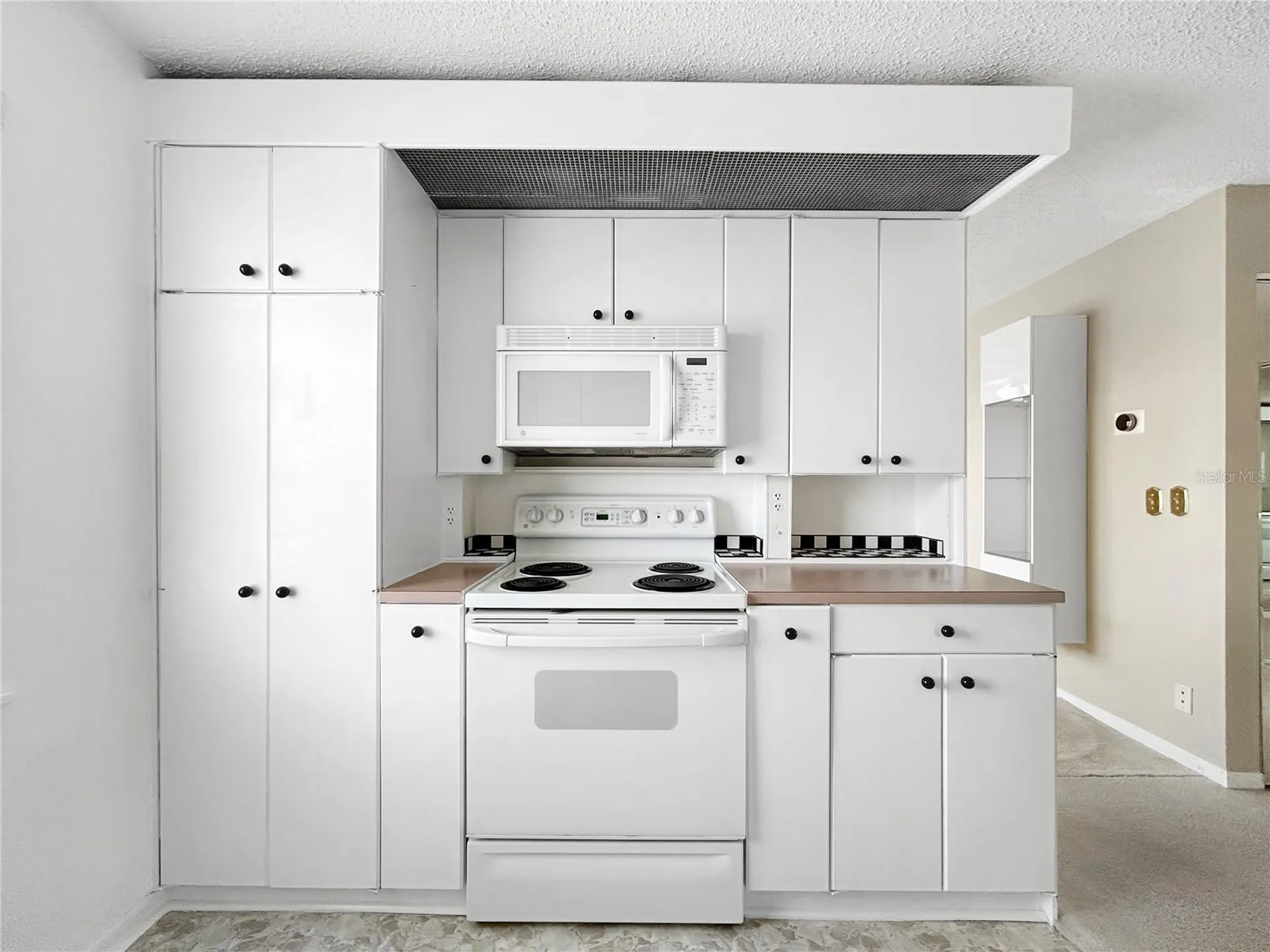 3265 40th Way S St Petersburg FL 33711