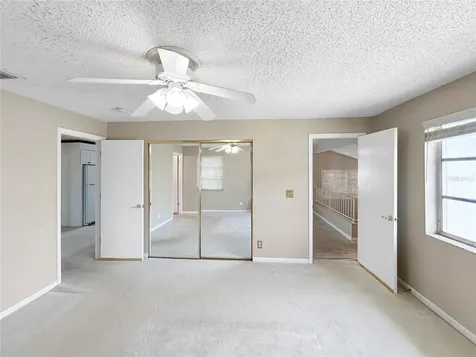 3265 40th Way S St Petersburg FL 33711