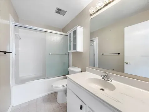 3265 40th Way S St Petersburg FL 33711