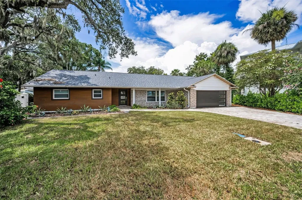 409 S Barbara Lane Tampa FL 33609
