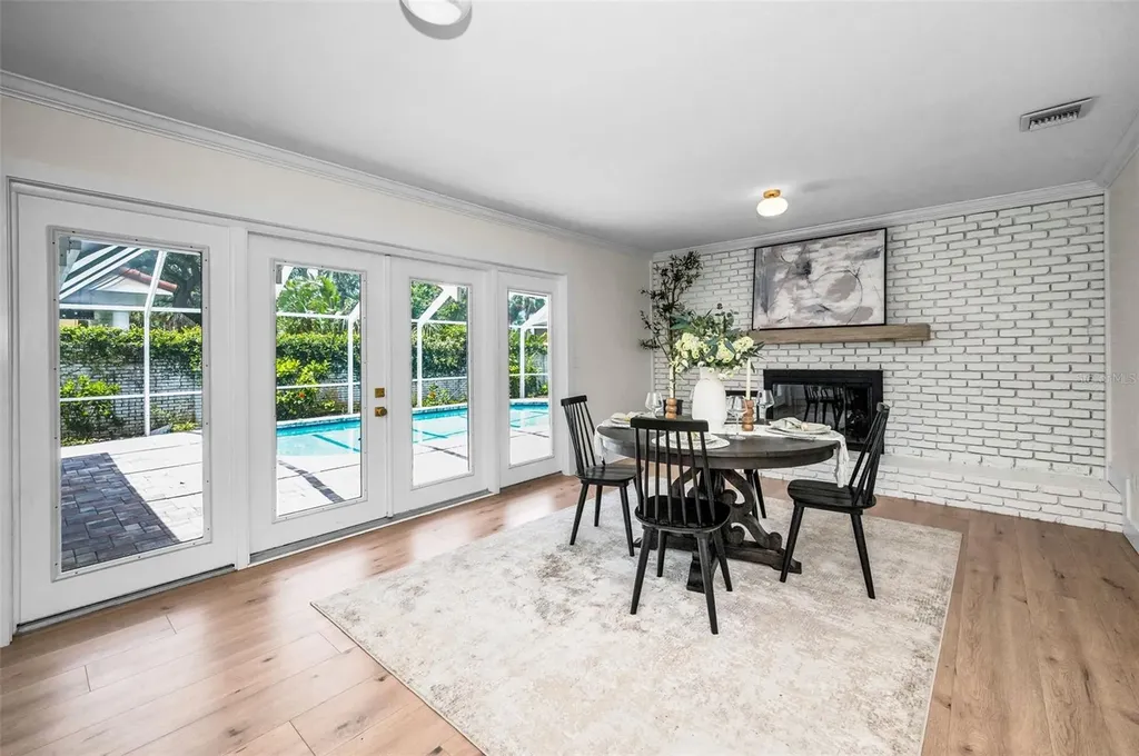 409 S Barbara Lane Tampa FL 33609
