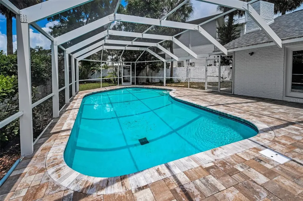 409 S Barbara Lane Tampa FL 33609