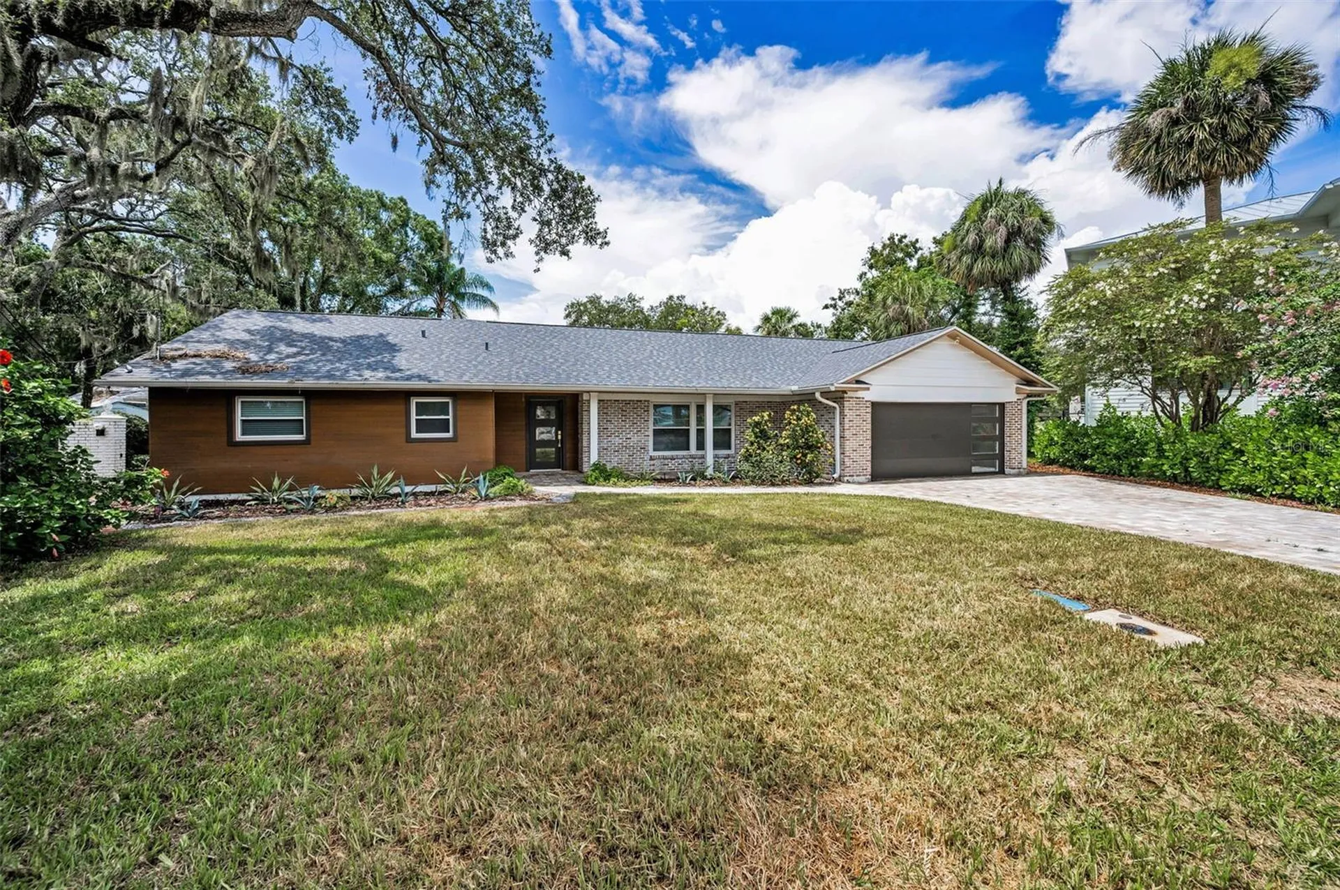 409 S Barbara Lane Tampa FL 33609