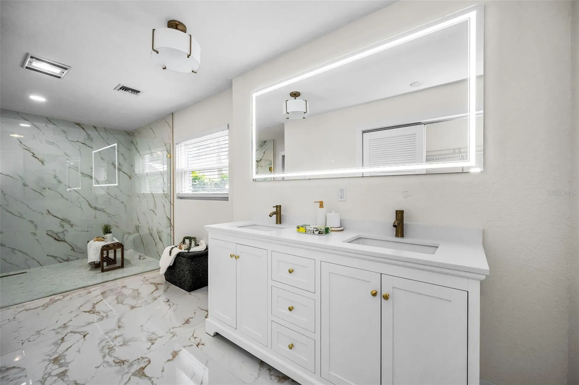 409 S Barbara Lane Tampa FL 33609