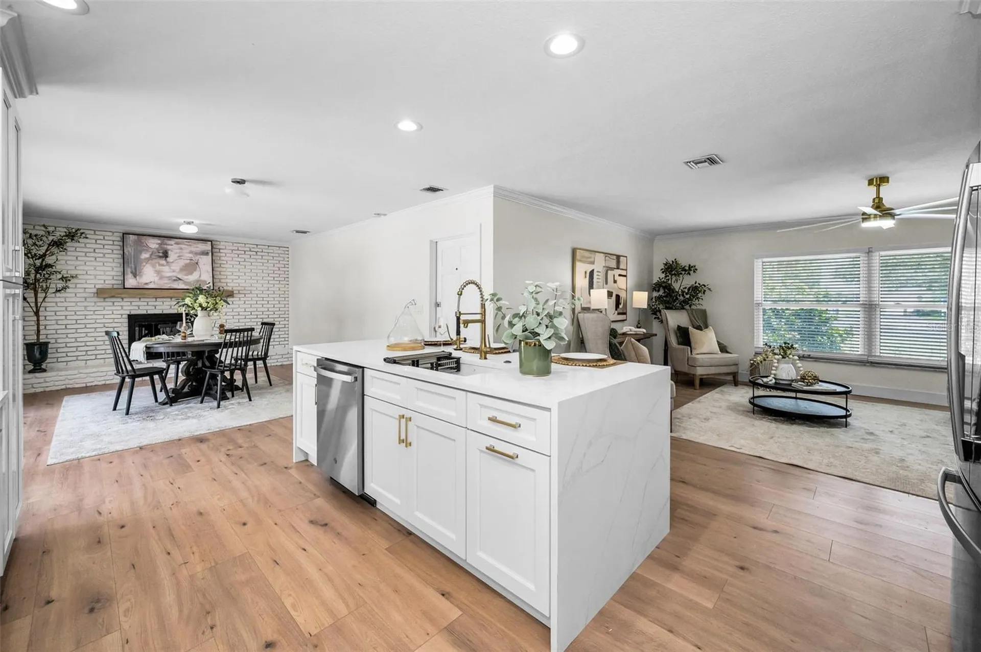 409 S Barbara Lane Tampa FL 33609