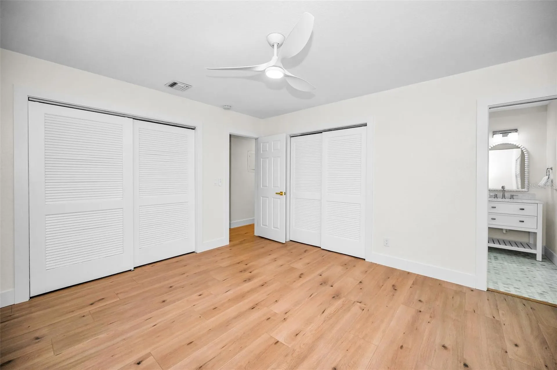 409 S Barbara Lane Tampa FL 33609