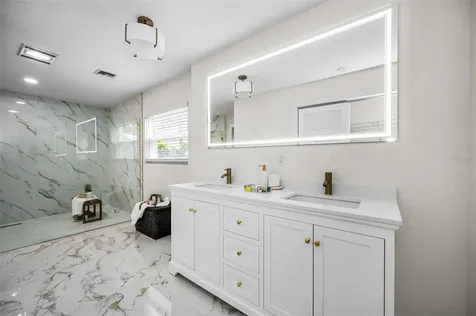 409 S Barbara Lane Tampa FL 33609