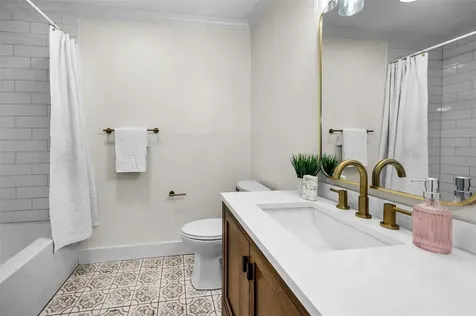 409 S Barbara Lane Tampa FL 33609