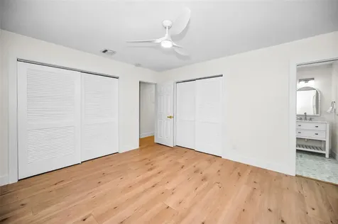 409 S Barbara Lane Tampa FL 33609