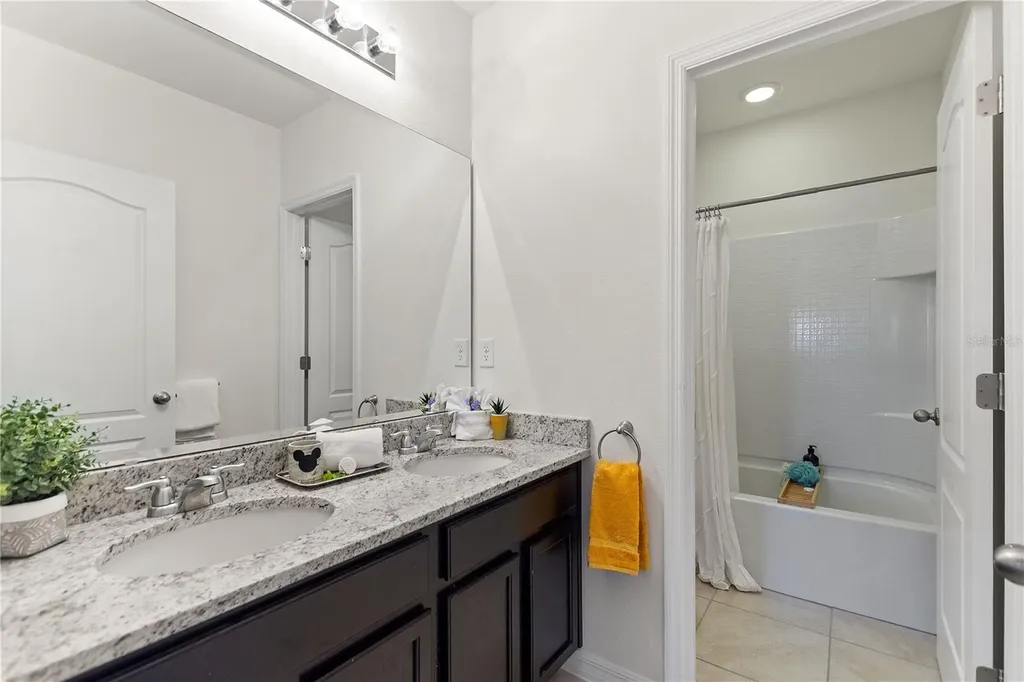 8020 Oak Shadow Court Davenport FL 33837